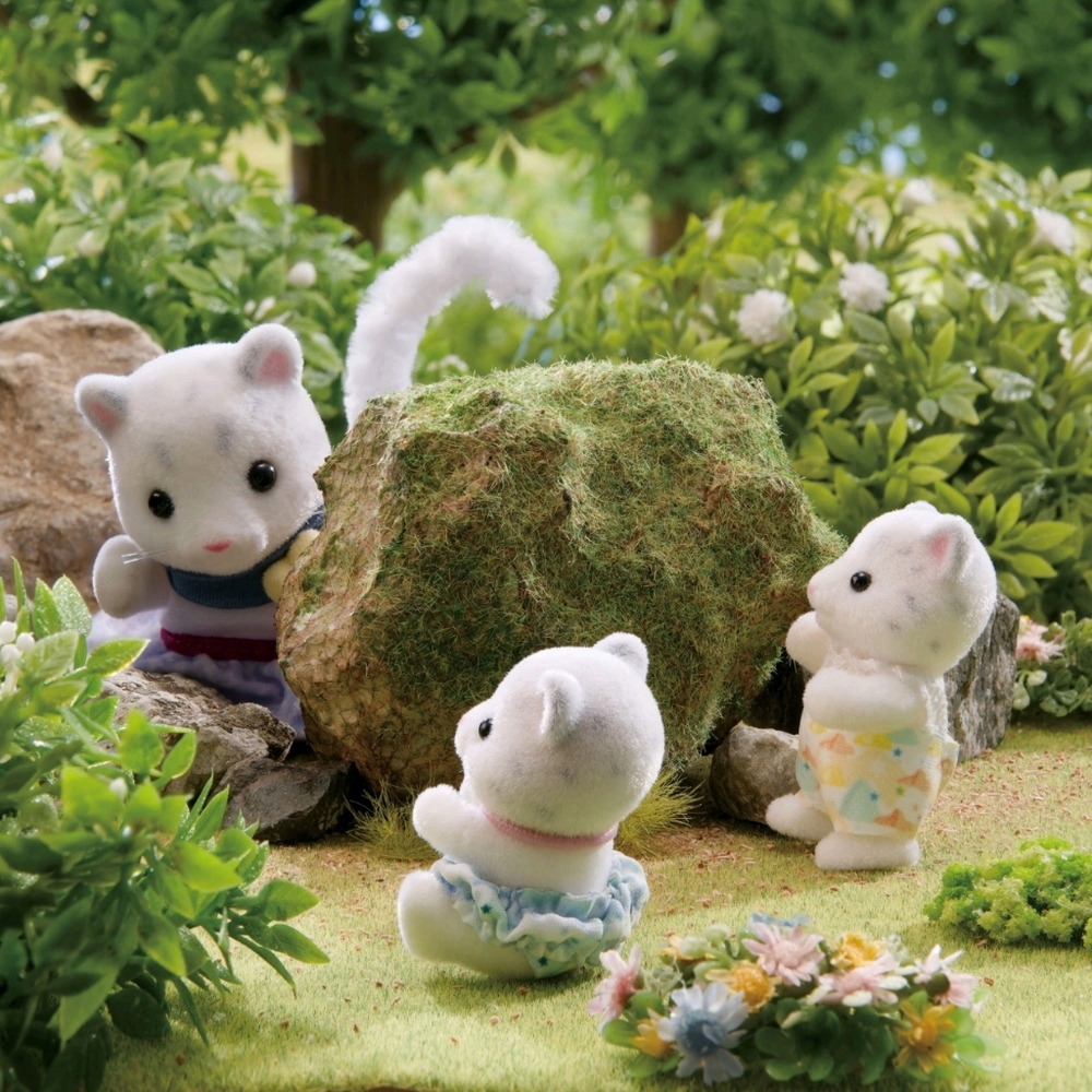 Snow Leopard Family EPOCH Sylvanian Families Calico Critters - Picture 6 of 8
